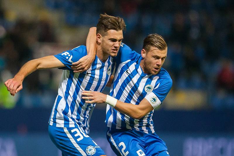 Zápas 10. kola první fotbalové ligy mezi týmy FC Slovan Liberec a SK Sigma Olomouc se odehrál 29 září na stadionu U Nisy v Liberci. Na snímku zleva Taras Kacharaba a Radim Breite.