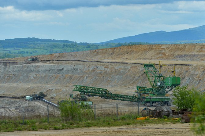Popis fotky: Hnědouhelný důl Turów  - Hnědouhelný důl Turów v Polsku v blízkosti Hrádku nad Nisou na Liberecku na snímku z 25. května 2021.