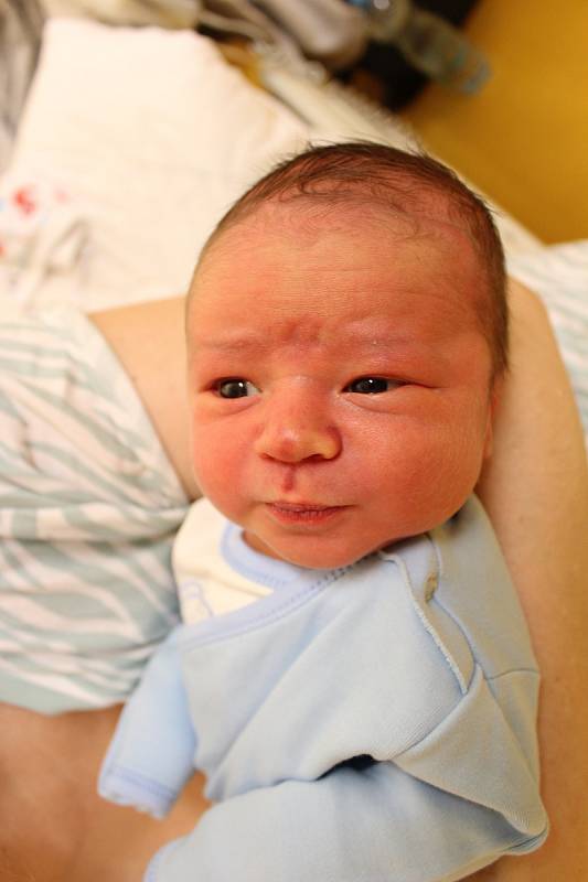Myroslav Dumanskyi. Narodil se 18. listopadu v liberecké porodnici mamince Aloně Dumanské z Liberce. Vážil 4,28 kg a měřil 52 cm.
