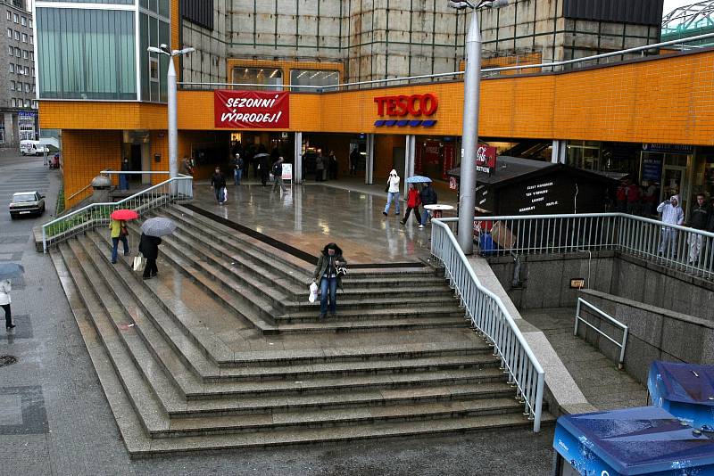 Liberec, obchodní dům Ještěd Tesco, 2008.