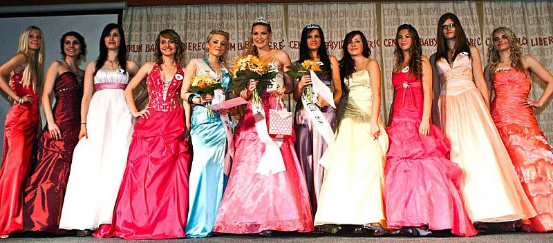 V libereckém Babylonu na čarodějnice zvolili nejhezčí dívku Obchodní Akademie 2010. Miss Sympatie, Miss Internet a absolutní Miss se stala Martina Myslivcová , druhá Denisa Sýkorová a třetí korunku dostala Jana Petruželová.