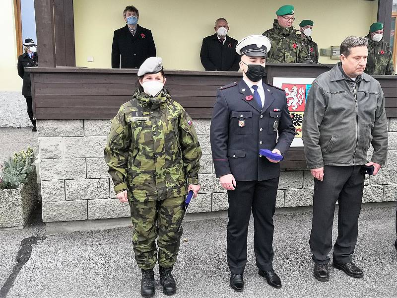 Mezi oceněními byl i Radek Kysela (třetí zleva).