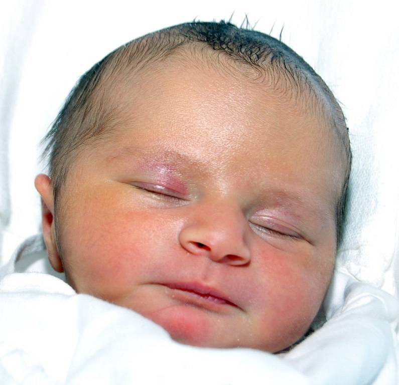 Mamince Aleně Fekové z Varnsdorfu se 9. dubna narodil syn Daniel Feko. Vážil 3 kg a měřil 48 cm.
