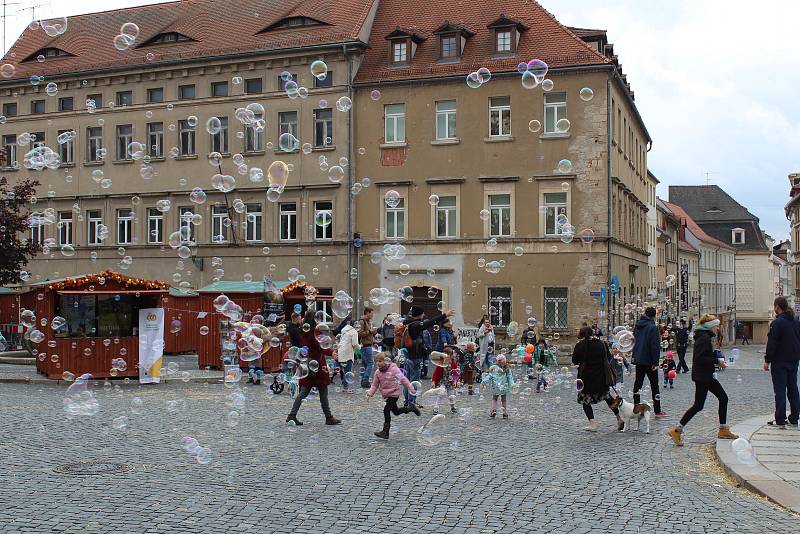 V německé Žitavě po celý víkend probíhají dožínkové slavnost, na kterých se prezentují mimo jiné i atrakce z Libereckého kraje. Program je bohatý pro malé i velké.