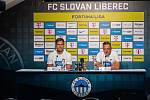 Trenér Slovanu Liberec Luboš Kozel a nový kapitán Michael Rabušic na předsezonní tiskové konferenci.
