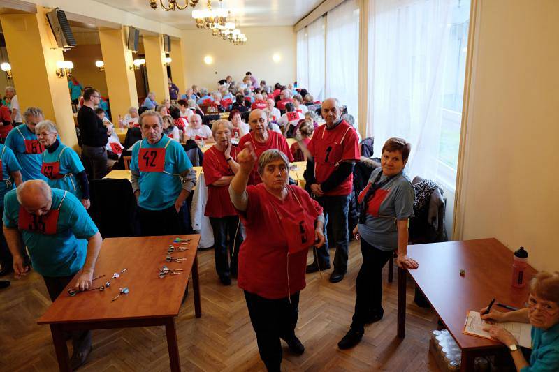 První letošní turnaj frýdlantských, libereckých, jabloneckých a českolipských seniorů v šipkách se konal ve frýdlantské Besedě.