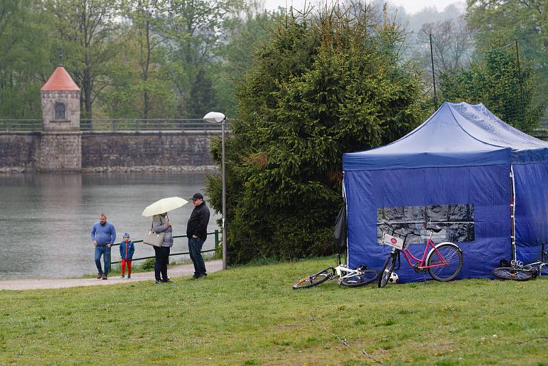 Charitativní běh "Běžím, co můžu - pomůžu" kolem liberecké přehrady