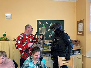 Policejní preventisté navštívili ZŠ Jedličkův ústav Liberec a centrum denních služeb Aposs Liberec.