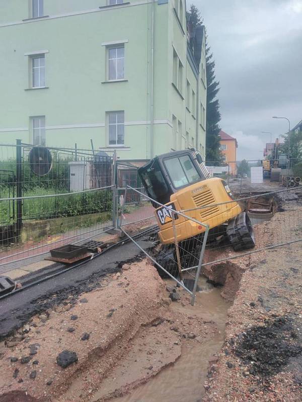 Přívalový déšť zasáhl ve středu večer Liberec.