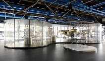 TANČICÍ PAVILON LiquidKristal na výstavě Convergence v Centre Pompidou.