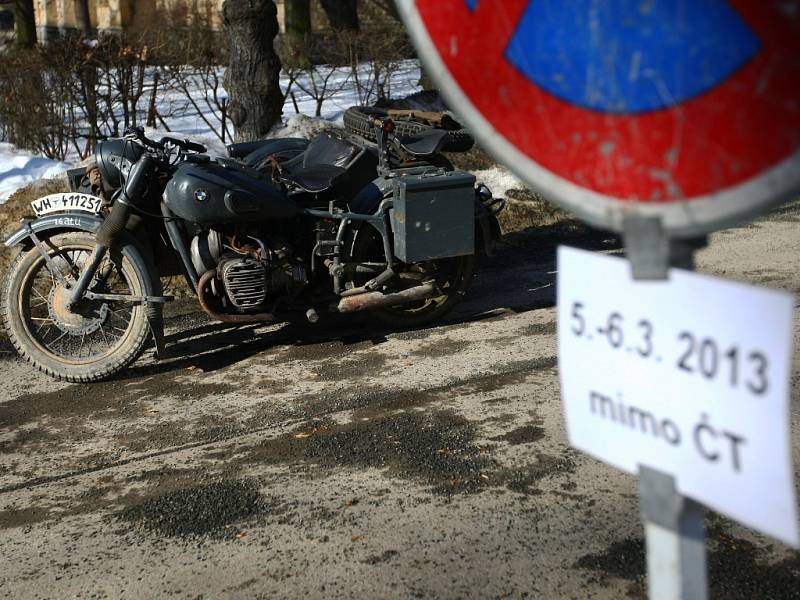 Do Liberce opět dorazili filmaři. Pro natáčení dvoudílného snímku Poslední cyklista si vybrali secesní vilu v Masarykově ulici nebo třeba bývalé sídlo Libereckých výstavních trhů.