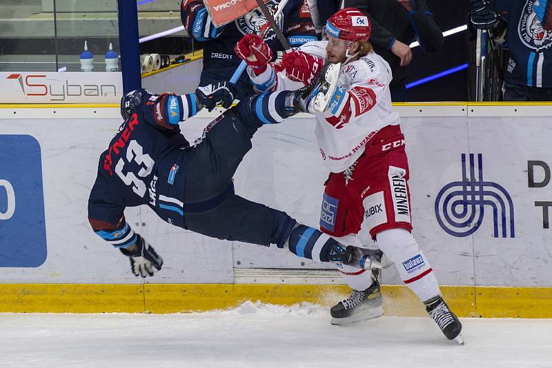 Bilí Tygři Liberec - HC Oceláři Třinec.