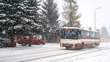 Liberec bojuje s přívaly sněhu.