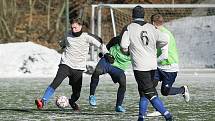 Fotbalisté Ruprechtic porazili v přípravě mladé borce z Rapidu (bílé dresy) 7:4.