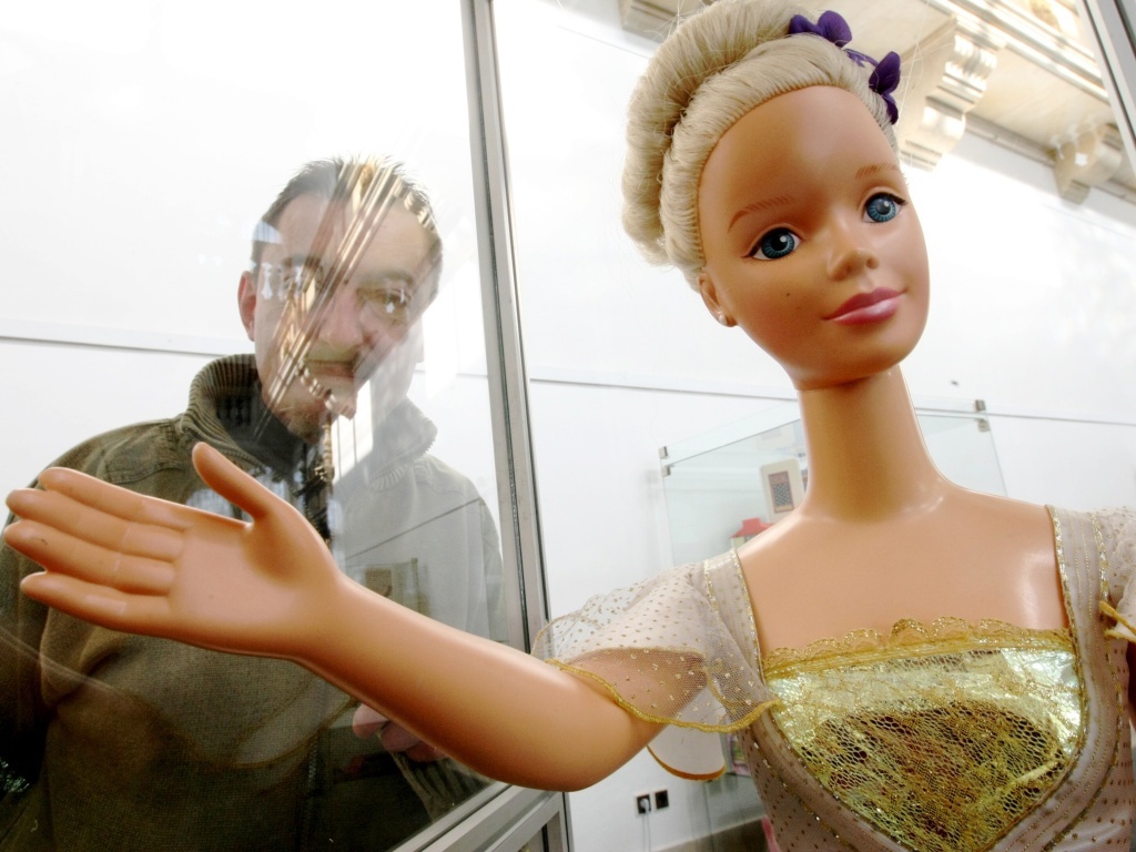 FOTO: Barbie dorazila do kin. Slavná panenka zanechala svůj otisk i v  Liberci - Liberecký deník