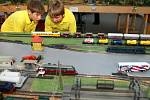 OBŘÍ MODEL železnice vytvářejí děti ze čtyř německých škol a jedné české. Prohlédnout si ho můžete do 25. listopadu v Severočeském muzeu v Liberci.