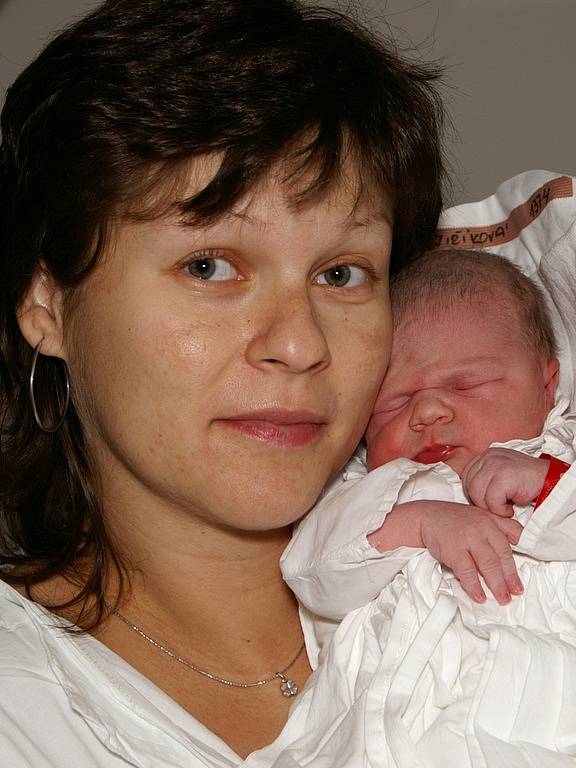 Mamince Marcele Jiříkové z Liberce se 6. 12. narodila v liberecké porodnici dcera Ellen. Gratulujeme!