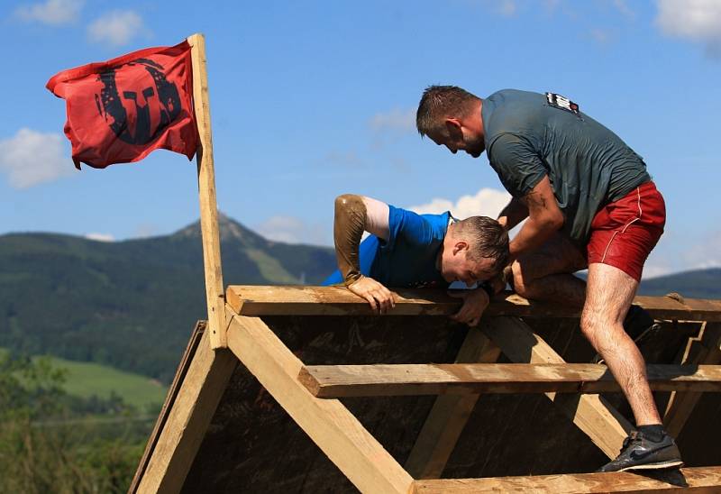 Extrémní překážkový závod Spartan Race proběhl 31. května 2014 v Liberci.