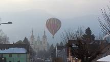 Horkovzdušný balón nad Hejnicemi