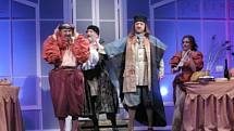 Liberecké divadlo F.X. Šaldy uvádí představení Cyrana z Bergeracu.