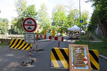 Až do 3. září je uzavřena pro dopravu ulice Zvolenská kolem liberecké přehrady. Smyslem je zvýšit rekreační potenciál kolem přehrady
