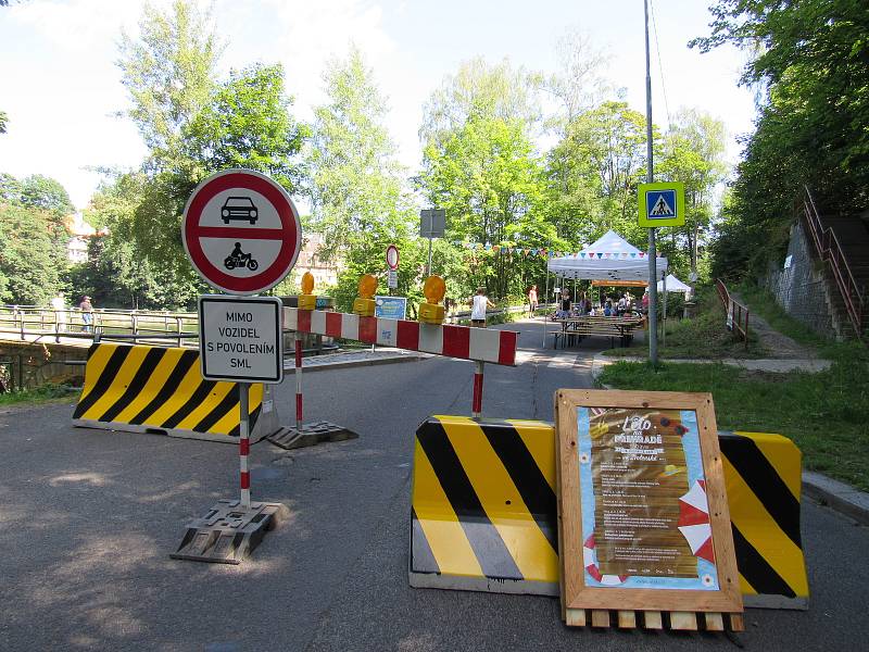 Až do 3. září je uzavřena pro dopravu ulice Zvolenská kolem liberecké přehrady. Smyslem je zvýšit rekreační potenciál kolem přehrady