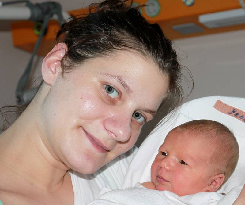 Mamince Evě Manychové z Liberce se dne 17. února v liberecké porodnici narodila dcera Barbora Šebelová. Měřila 49 cm a vážila 3,12 kg.