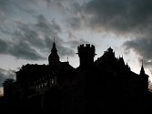 MNOHO PODOB. Frýdlantský hrad a zámek je krásný ve dne i v noci. 