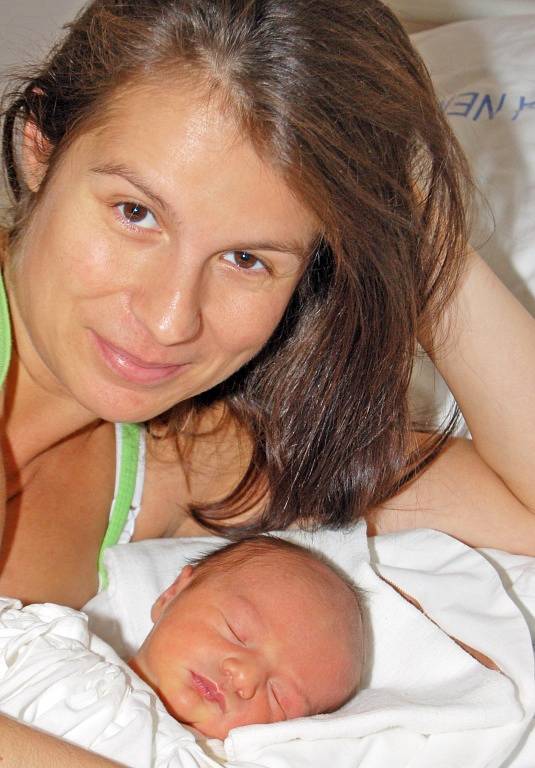 Mamince Daně Vaňkové z Liberce se 5. listopadu narodila dcera Ema Poláková. Měřila 49 cm a vážila 3,9 kilogramů.