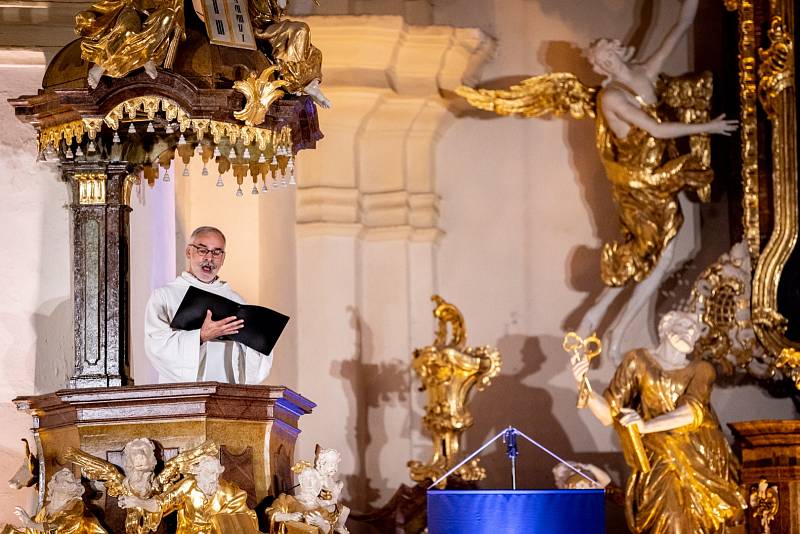 Na svátek svatého Václava zavítal festival po dlouhých let opět do Hrádku nad Nisou. Pro místní kostel svatého Bartoloměje byl připraven mimořádný koncert, na němž se představil rezidenční soubor festivalu Schola Gregoriana Pragensis.