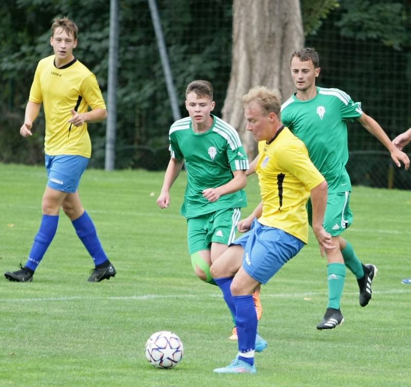 V souboji béček porazila ve žlutém hrající Krásná Studánka soupeře z Bílého Kostela 5:2.