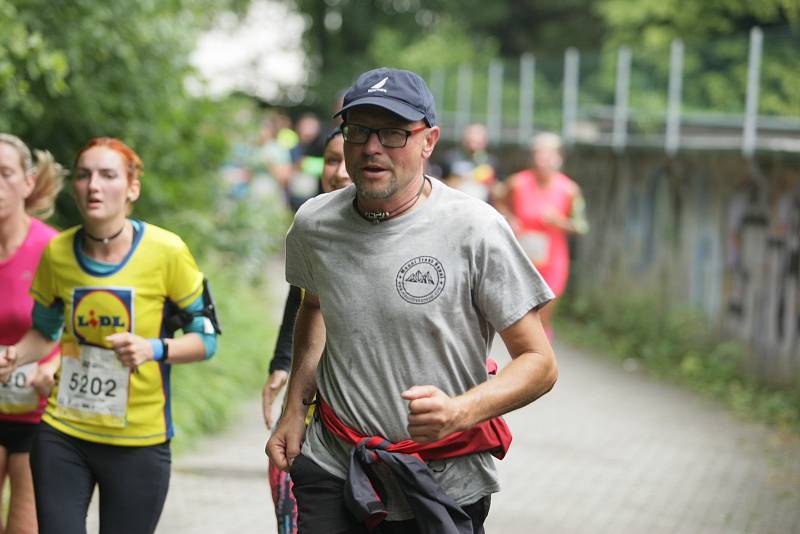 Nejen amatérští běžci si vyzkoušeli své schopnosti při libereckém RunTour.