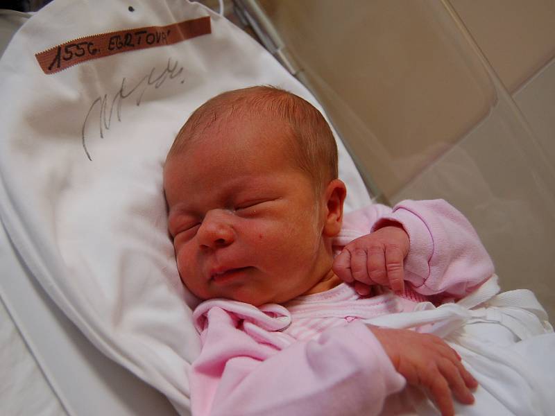 LUCIE EGRTOVÁ  Narodila se 25. prosince v liberecké porodnici mamince Regině Petříčkové z Liberce.  Vážila 3,33 kg a měřila 49 cm.