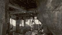 Chatu na Ještědu pohltily před šedesáti lety plameny. Snímek pochází z webové kroniky profesionálních hasičů v Liberci
