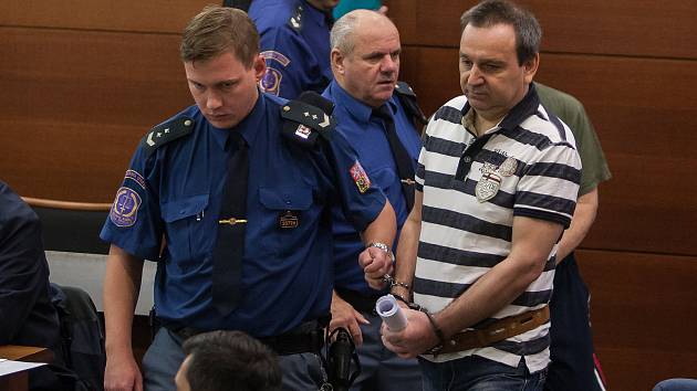 Gang, který zásoboval Švédsko drogami, stanul před soudem - Jablonecký deník