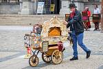 Osmý ročník mezinárodního festivalu Liberecký flašinetář pokračoval 10. srpna před libereckou radnicí.