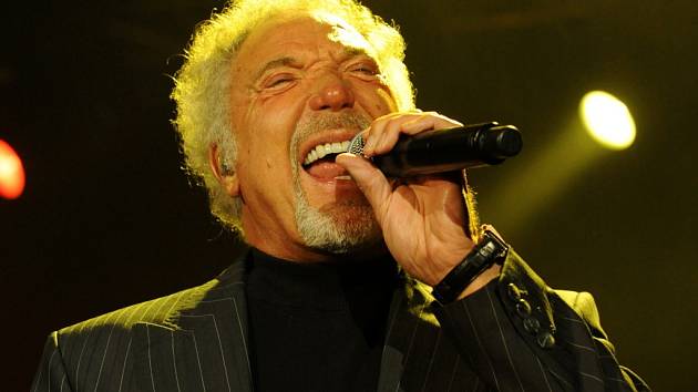 Headlinerem Benátské! bude Sir Tom Jones.