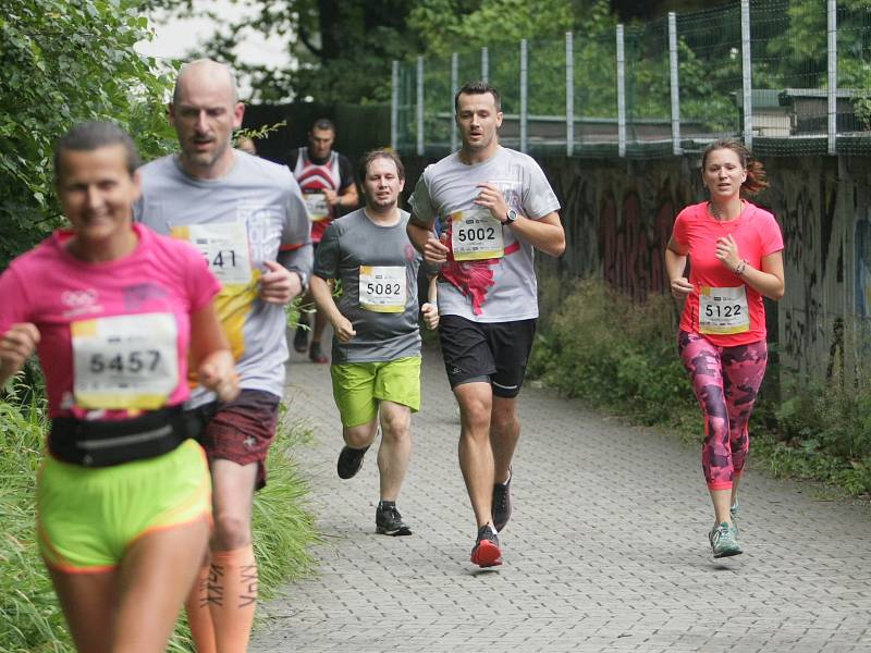 Nejen amatérští běžci si vyzkoušeli své schopnosti při libereckém RunTour.