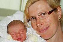 Mamince Lucii Bartošové z Pertoltic se dne 26. května v liberecké porodnici narodil syn Lukáš Elfer. Měřil 49 cm a vážil 3,34 kg.