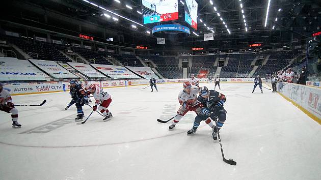 2. zápas čtvrtfinále Bílí Tygři Liberec – Mountfield Hradec Králové