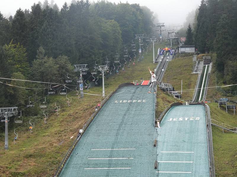 Extrémní běh do můstku - Red Bull Liberec 400 2021