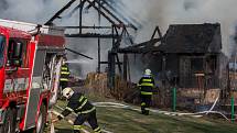 Krátce po páté hodině odpoledne 2. dubna 2017 vypukl požár ve stodole na Smržovce.