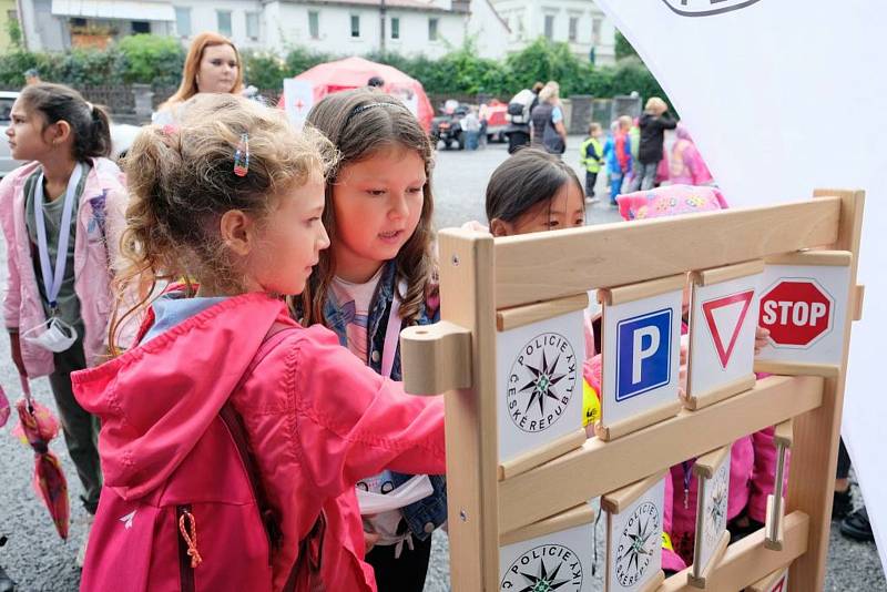 Den IZS v prostoru hasičské zbrojnice.