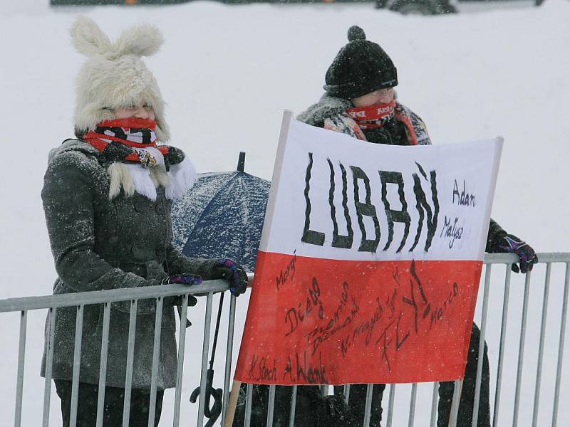 ZKLAMANÍ. Polští fanoušci Malysze v akci neviděli