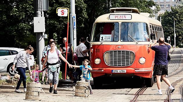 Liberecký dopravní podnik přivítal v sobotu návštěvníky na Dnu otevřených dveří.