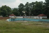 Koupalistě v Chrastavě zůstane po celou letošní sezonu uzavřené.