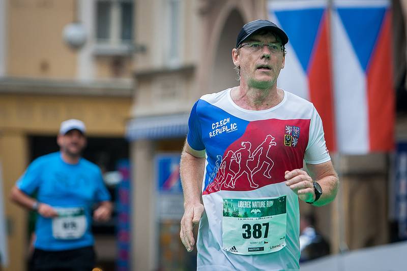První ročník běžeckého závodu Liberec Nature Run se uskutečnil 7. října v Liberci. Na kratší (12 kilometrů) i delší trať (22 kilometrů) hlavního závodu se postavilo po tisícovce běžců.