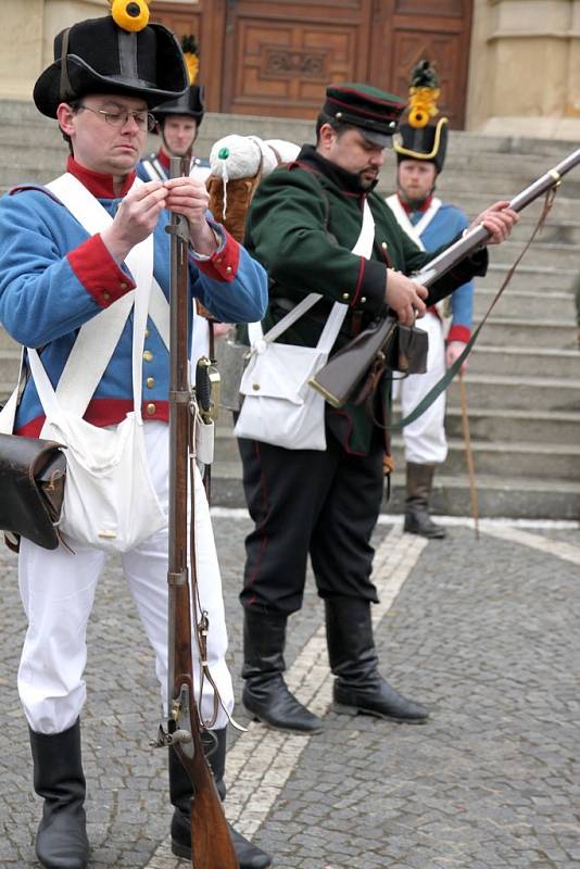 SPOLEK VOJENSKÉ HISTORIE představil u Severočeského muzea zbraně a výstroj nejen z období napoleonského.