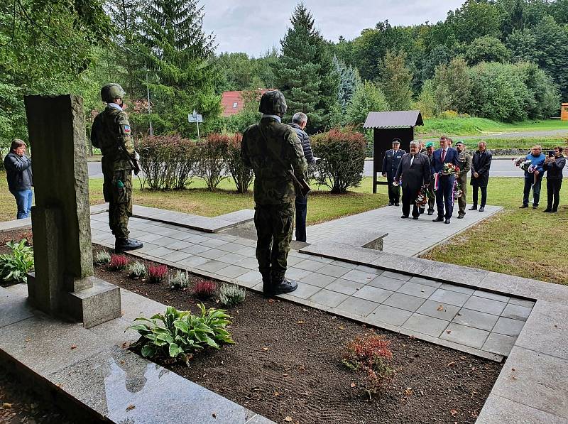 Na Frýdlantsku si připomněli dusivou atmosféru září 1938, kdy v Habarticích Němci přepadli českou celnici.