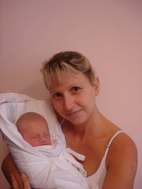 Maminka Radka Zydrová z Liberce v liberecké porodnici dne 06.10.2008  porodila Elen Chudobovou, která vážila 2,87 kg a měřila 46 cm. Blahopřejeme!